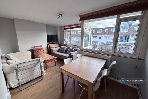 4 bedroom maisonette to rent, Mcconnell House, London, SW8