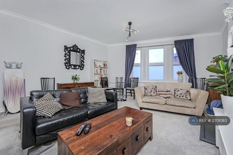 2 bedroom flat to rent, Friary Road, London, SE15