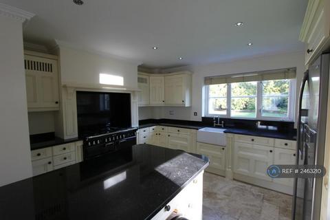 undefined, Henry De Grey Close, Grays, RM17