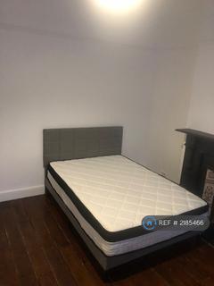 Studio to rent, Chandos Road, London, NW2