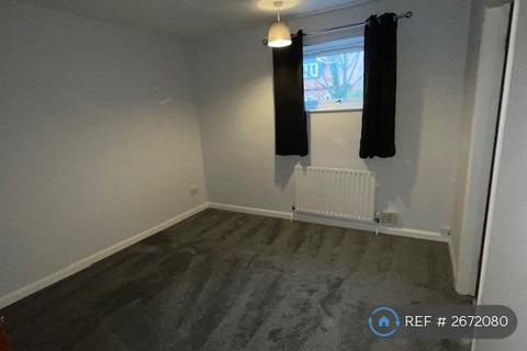 undefined, Newport, Lincoln, LN1