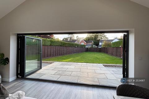 undefined, Philips Close, Wrexham, LL12
