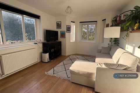 1 bedroom flat to rent, Southwood Court, London, EC1V
