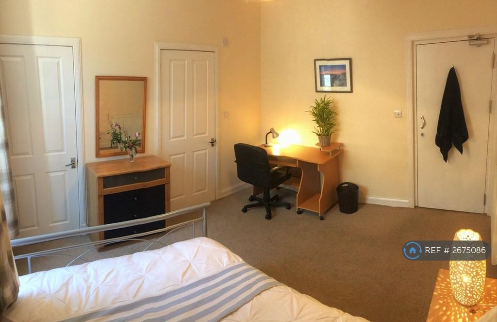 Ensuite Bedroom