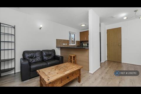 1 bedroom flat to rent, Maldon Close, London, E15