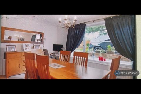 3 bedroom detached house to rent, Dynes Road, Kemsing, Sevenoaks, TN15