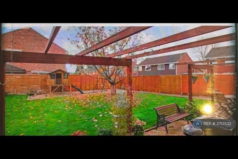 3 bedroom detached house to rent, Dynes Road, Kemsing, Sevenoaks, TN15