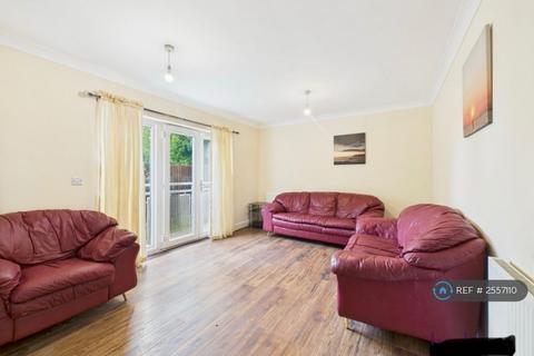 2 bedroom flat to rent, Hydro House, Chertsey, KT16