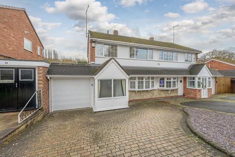 undefined, Chelford Crescent, Kingswinford, DY6 8PB