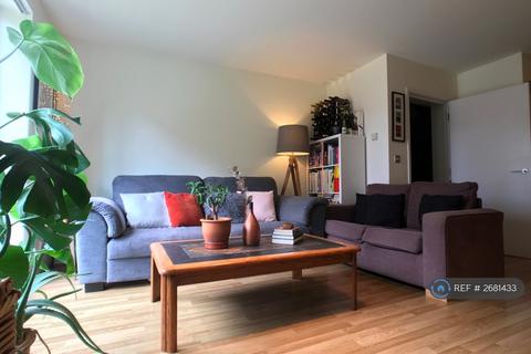 1 bedroom flat to rent, Windsor Court, London, E3