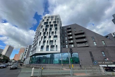 3 bedroom flat to rent, Every Street, Manchester, M4