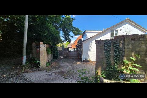 undefined, Maxwells Path, Hitchin, SG5