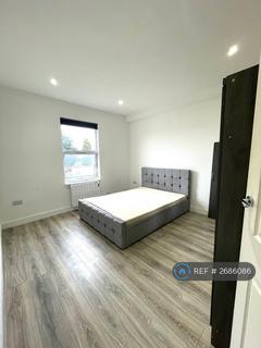 2 bedroom maisonette to rent, Station Road, Harrow, HA1
