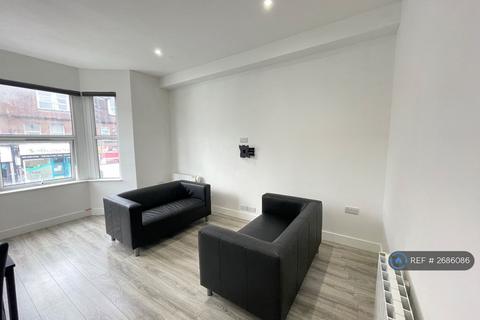 2 bedroom maisonette to rent, Station Road, Harrow, HA1