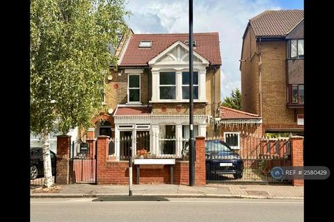 2 bedroom flat to rent, Hertford Road, Enfield, EN3