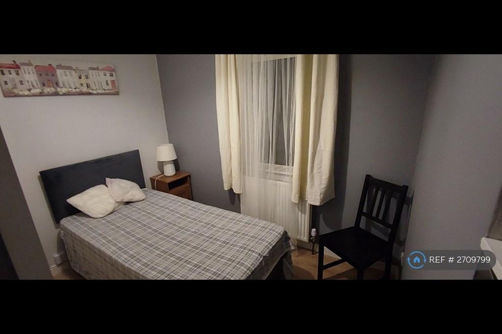 Small Bedroom