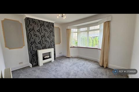 2 bedroom semi-detached house to rent, Wiggan Lane, Huddersfield, HD2