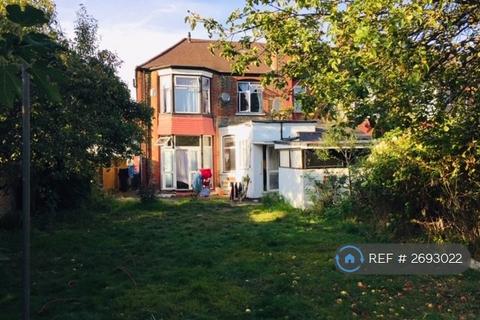 5 bedroom semi-detached house to rent, Berkshire Gardens, London, N13