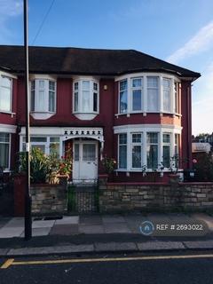 undefined, Berkshire Gardens, London, N13