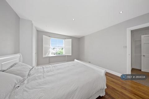 4 bedroom flat to rent, Camden Road, London, N7