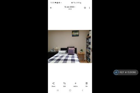 undefined, The Grove, Isleworth, TW7