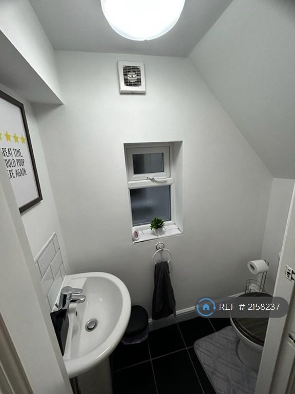 Gf Toilet