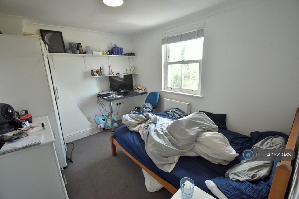 Bedroom 5