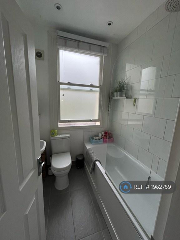 Bathroom 1st Floor