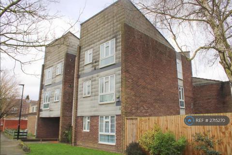 undefined, Pentelow Gardens, Feltham, TW14