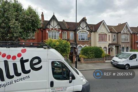 4 bedroom terraced house to rent, Verdant Lane, London, SE6