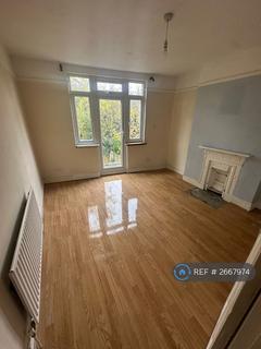 4 bedroom terraced house to rent, Verdant Lane, London, SE6