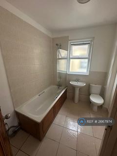 4 bedroom terraced house to rent, Verdant Lane, London, SE6