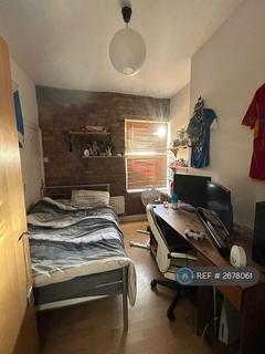 4 bedroom terraced house to rent, Moseley Road, Fallowfield, Manchester, M14