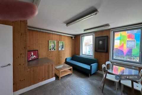 2 bedroom maisonette to rent, Little Bishop Street, Bristol, BS2