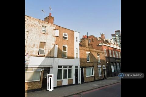 3 bedroom end of terrace house to rent, Putney Bridge Road, London, SW18