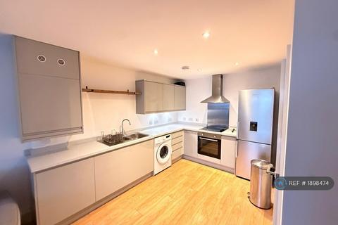 2 bedroom flat to rent, High Street, Bristol, BS11