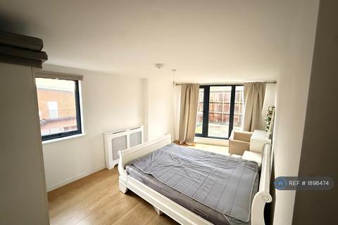 2 bedroom flat to rent, High Street, Bristol, BS11