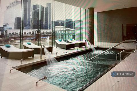 Studio to rent, Pan Peninsula Square, London, E14