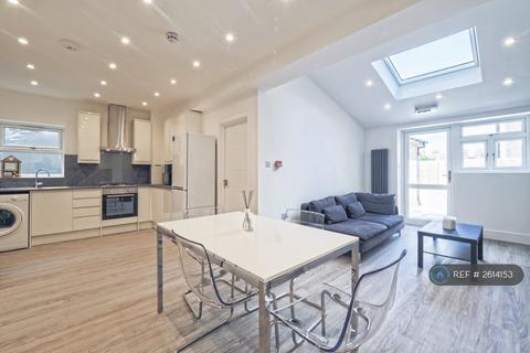 1 bedroom in a house share to rent, St. Johns Road, Watford, WD17