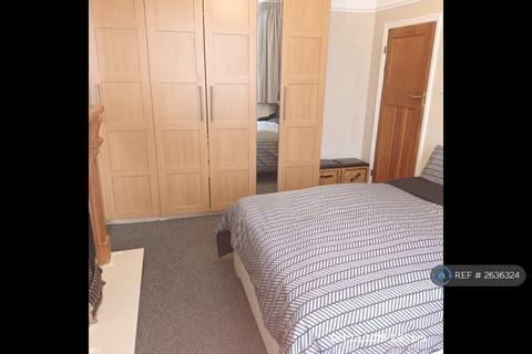 undefined, Luton, Luton, LU2