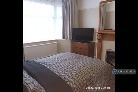 undefined, Luton, Luton, LU2