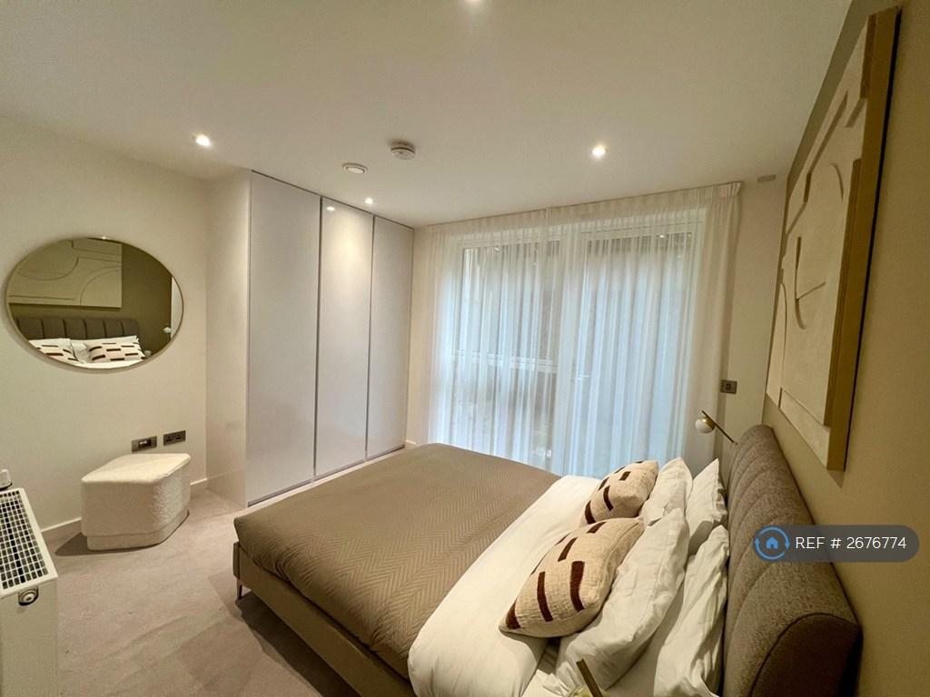Room 2 - Ensuite