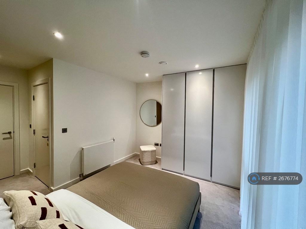 Room 2 - Ensuite
