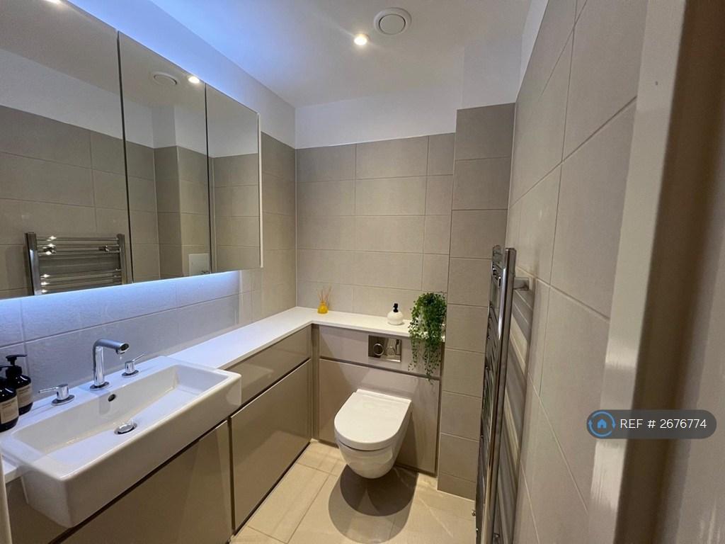 Toilet 1