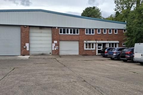 Warehouse to rent - Wharf Way Leicester LE2 9TF