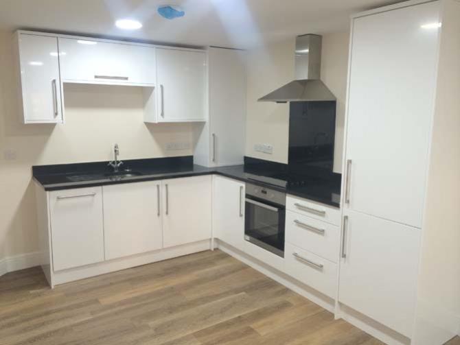 Flat 2 kitchen 5