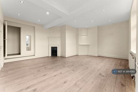 undefined, Commercial Road, London, E1
