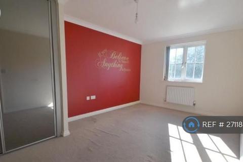 2 bedroom flat to rent, Evolution, Watford, WD25