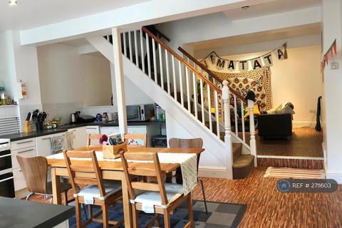 6 bedroom terraced house to rent, Student House - North Rd, Bristol, BS6