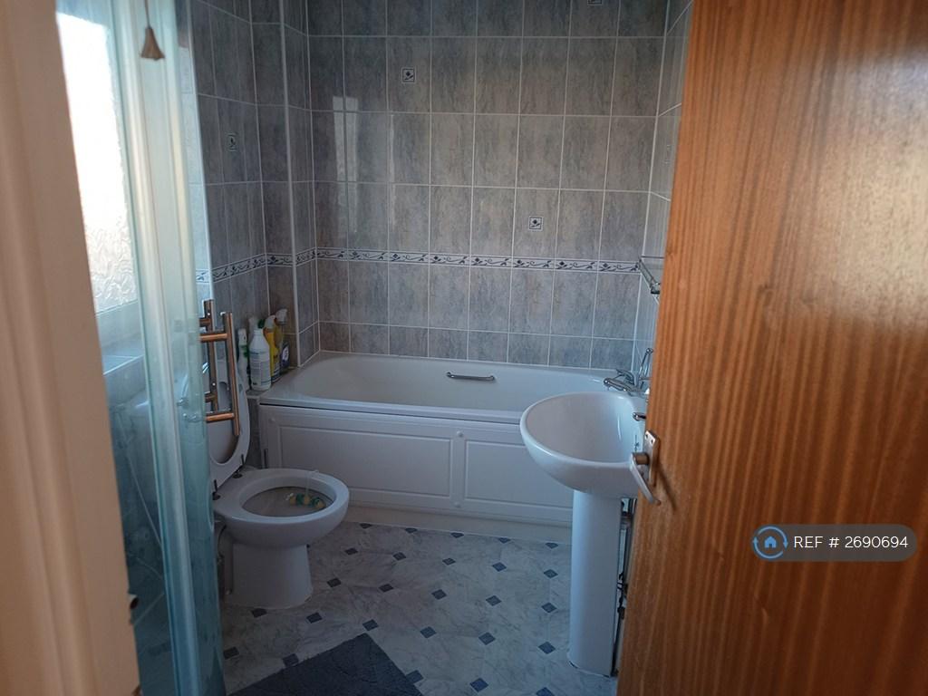 Bathroom &amp; Toilet